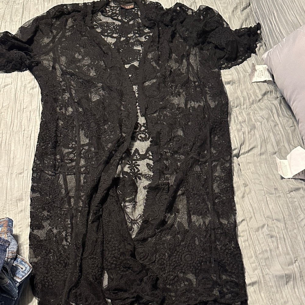 Shyanne Black Lace Kimono